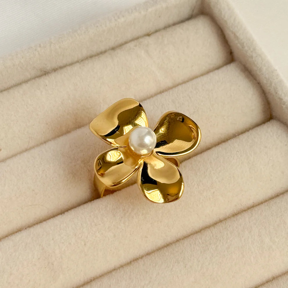 Avenya Ring