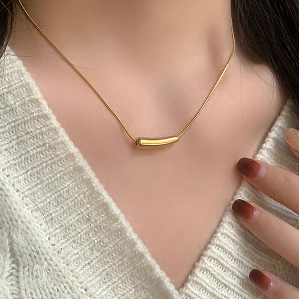 SLEEK LINE PENDANT