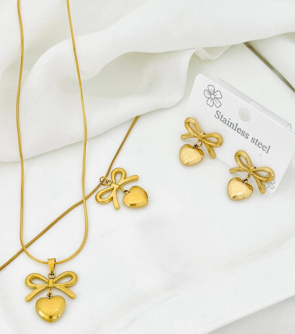 BOWTIE WITH HEART SET