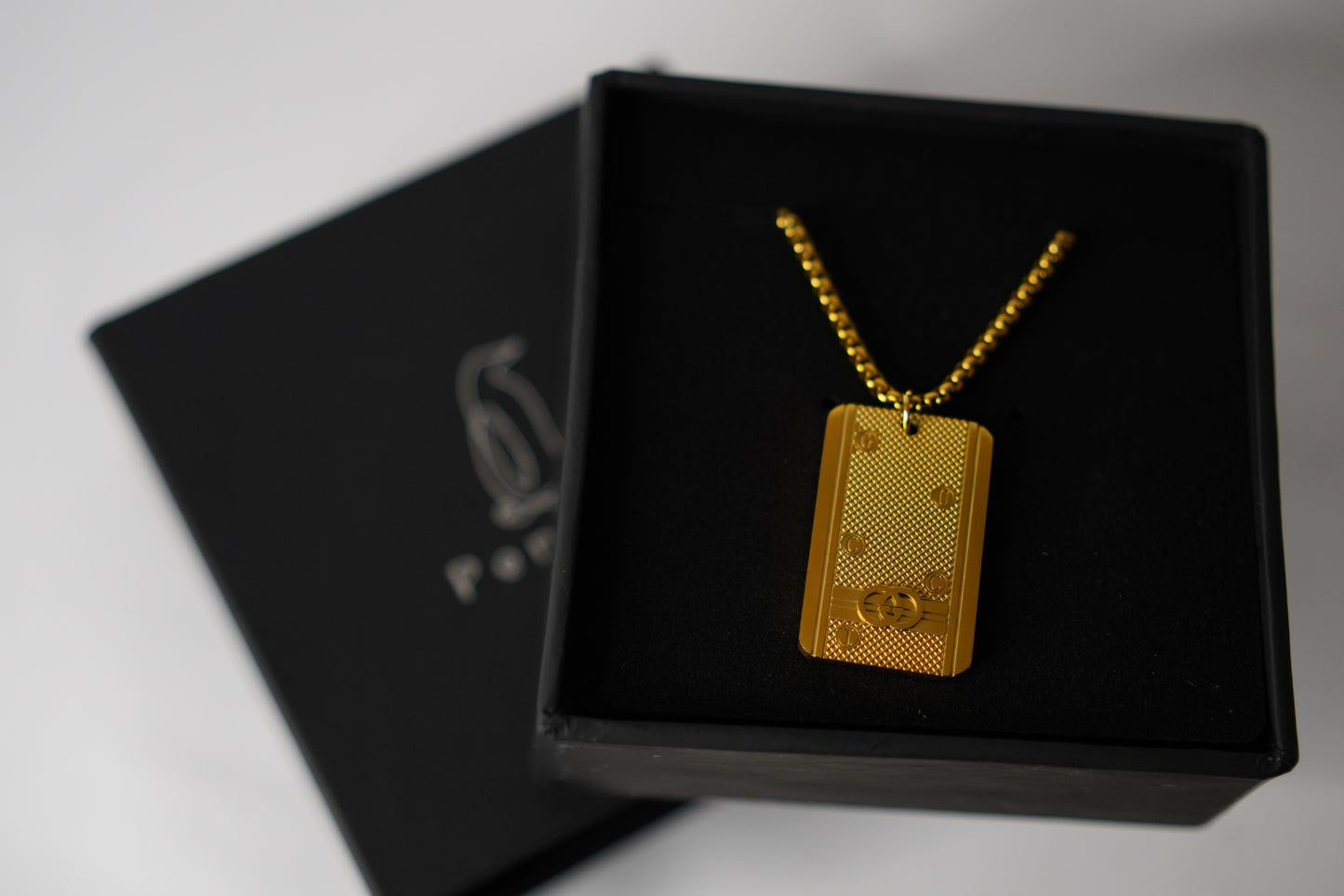 ROYAL GUCCI PENDANT