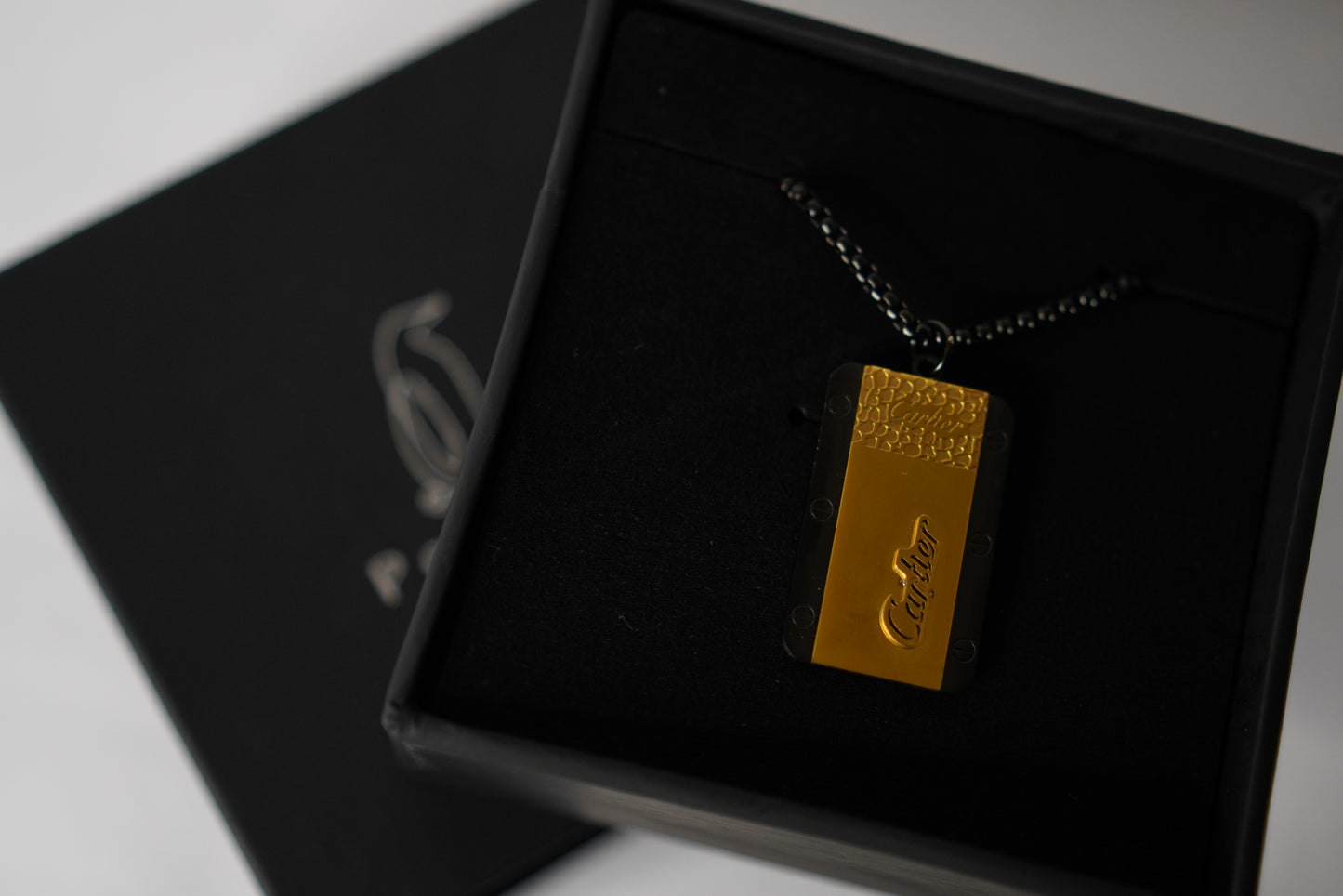 GOLD CARTIER SPARTAN PENDANT