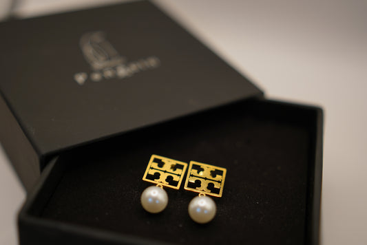 Charm Flicker Earings