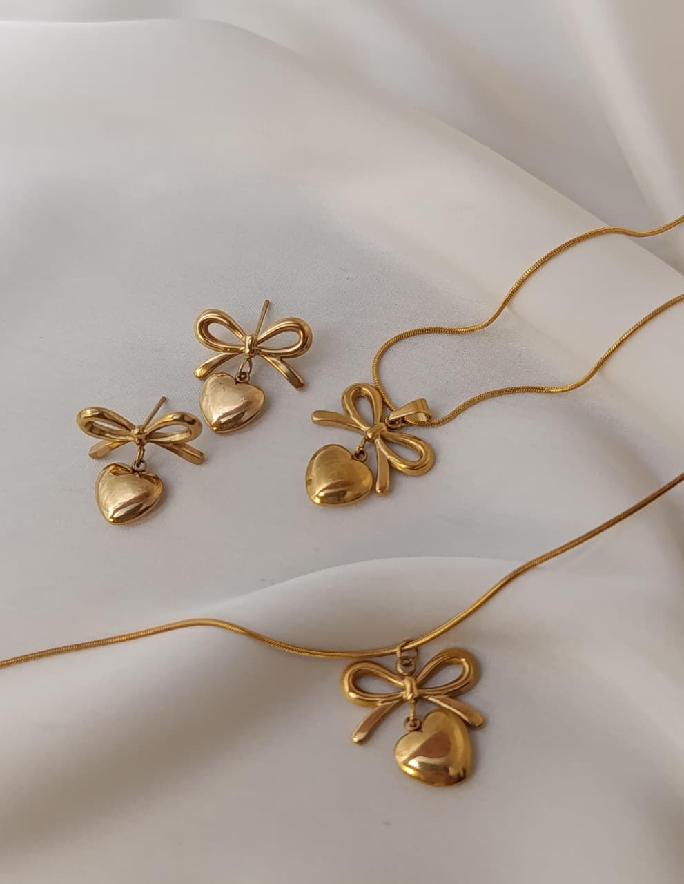 BOWTIE WITH HEART SET