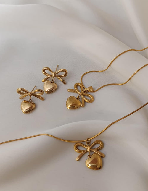 BOWTIE WITH HEART SET