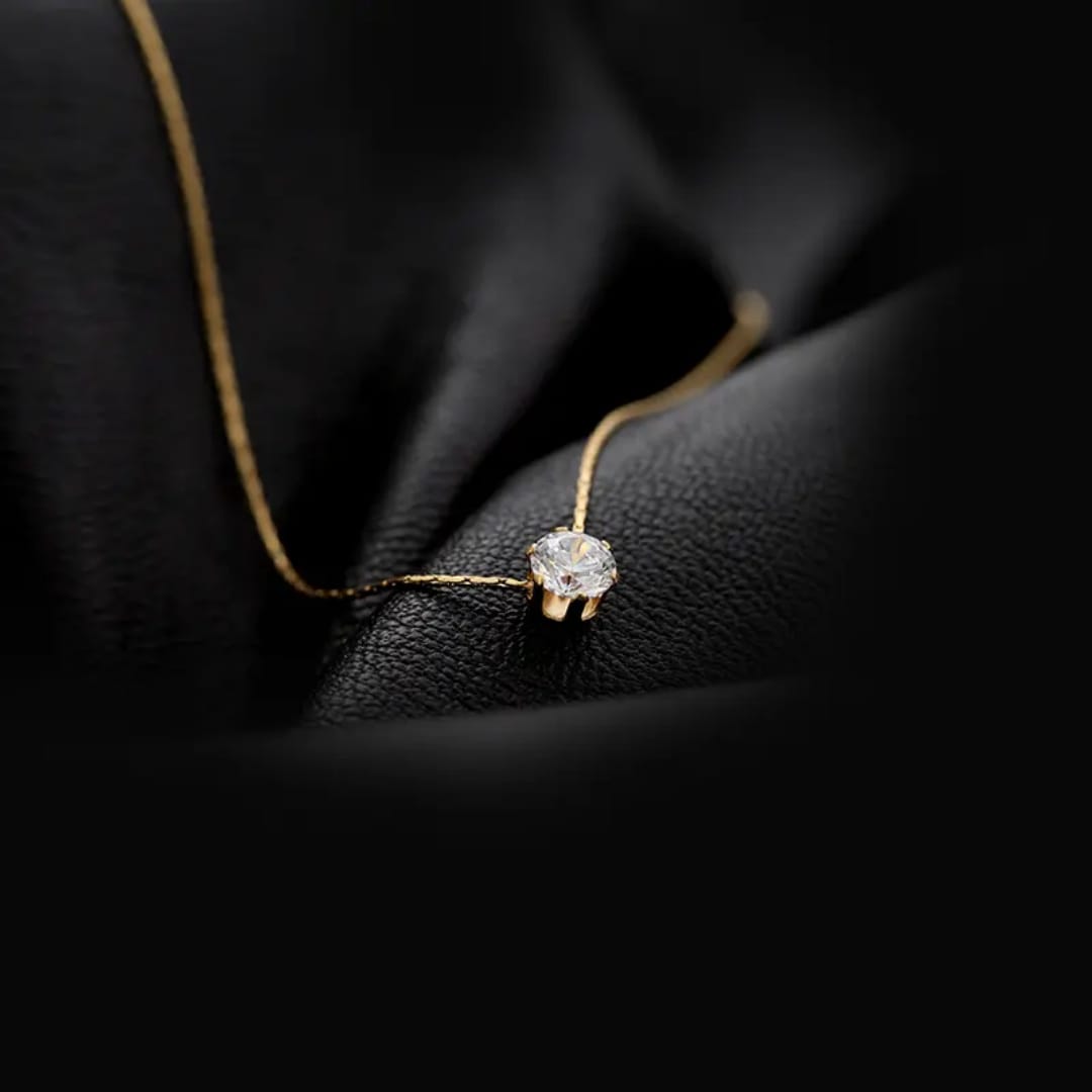 DELICATE PENDANT