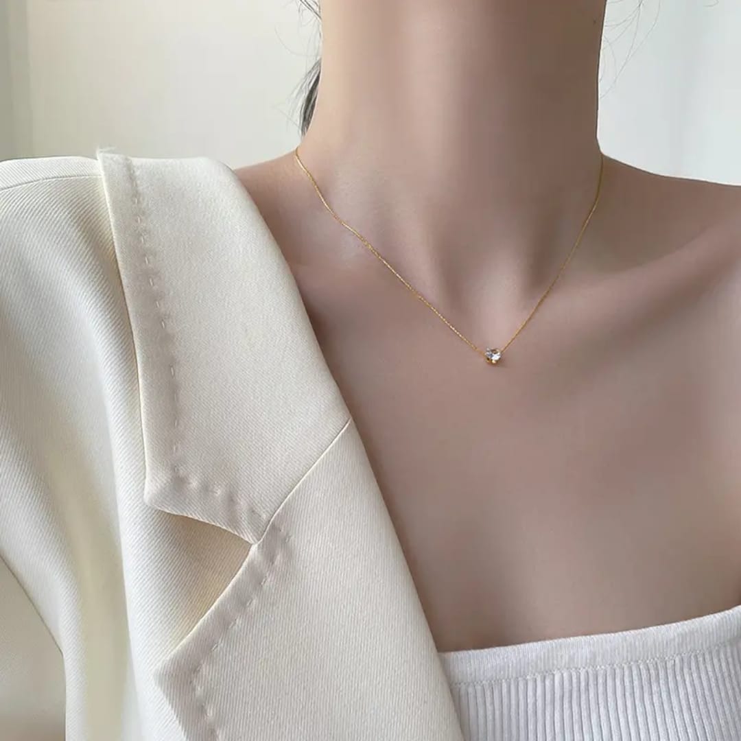 DELICATE PENDANT