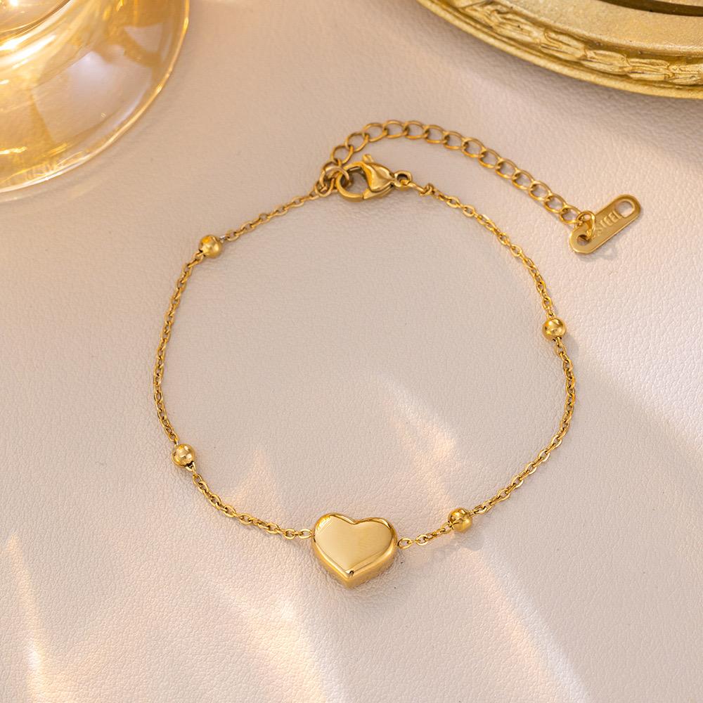 CUTE HEART WITH DOTED BRACELET