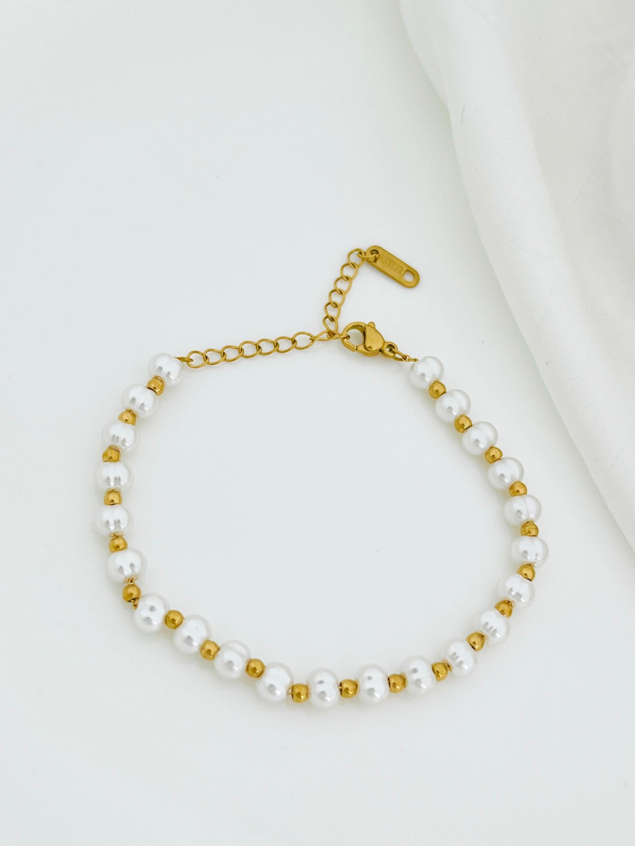 Pearl & Gold Bead Bracelet - 18K Gold Plated