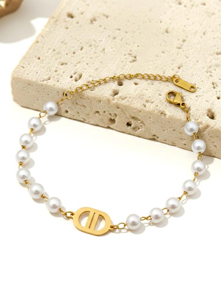 Pearl Chain Anchor Bracelet - Box Shot