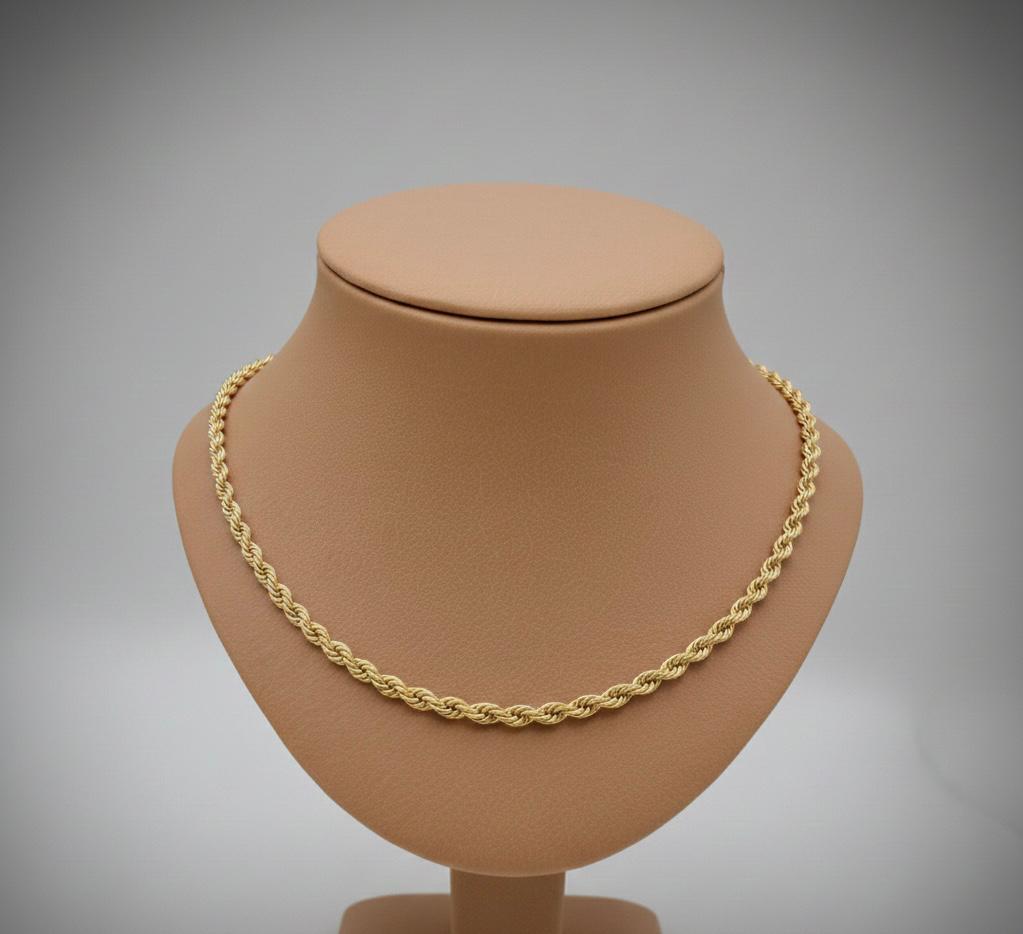 Gold Twisted Rope Chain Bracelet detail