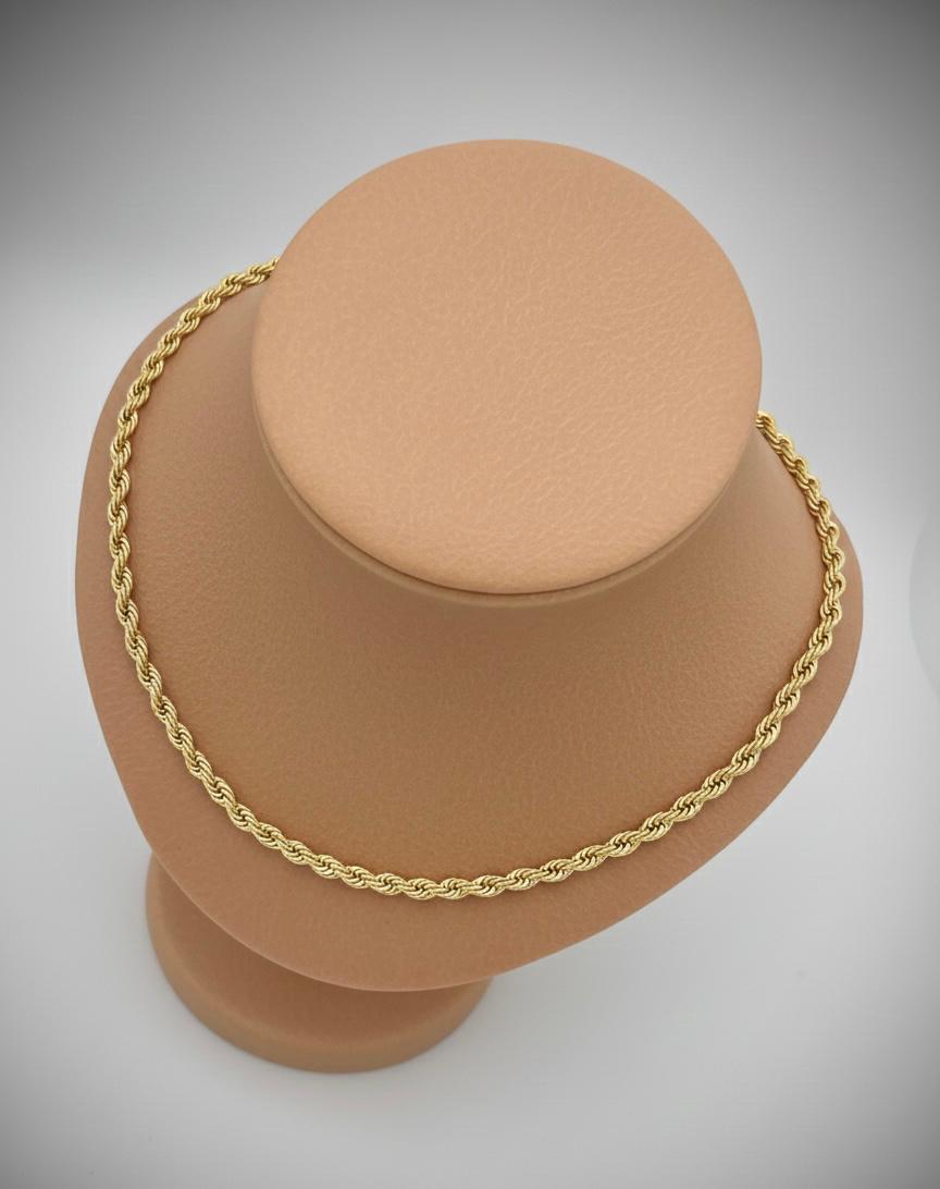 Gold Twisted Rope Chain Necklace detail