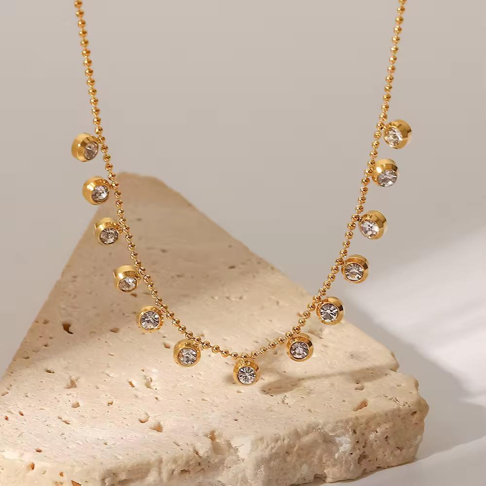 Dangling Crystal Charm Bead Chain Necklace - Detail