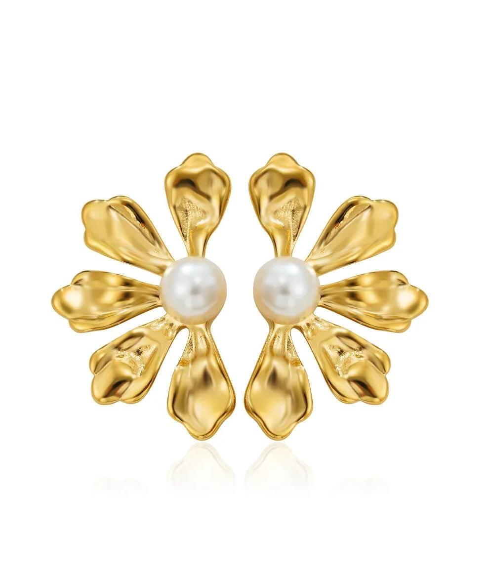 Pearl Bloom Flower Stud Earrings - 18K Gold Plated