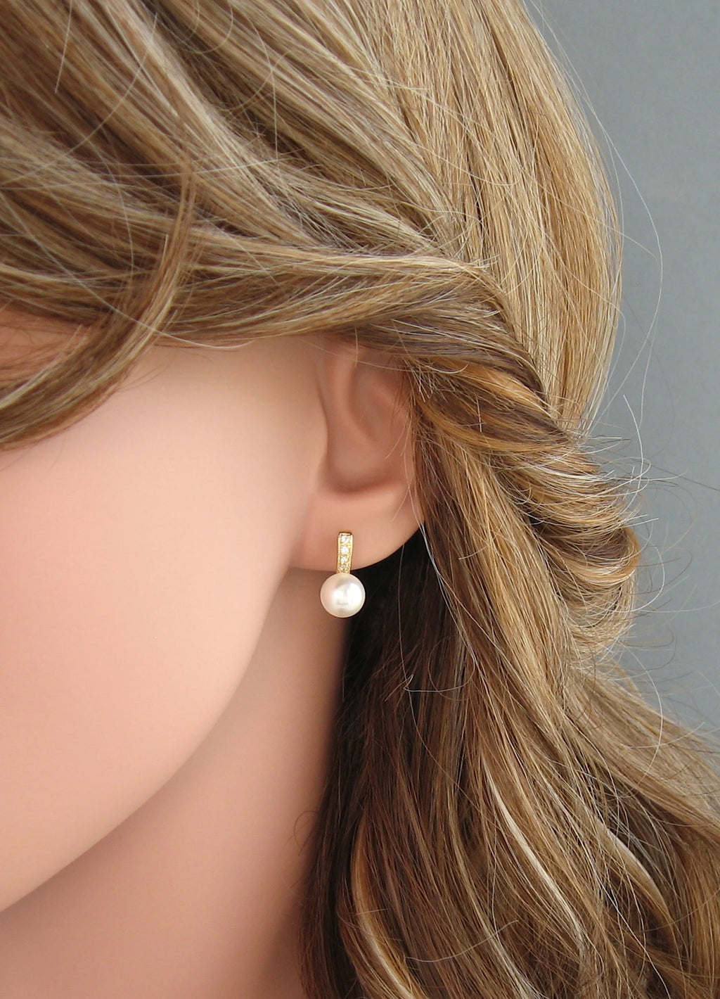 Pearl earrings