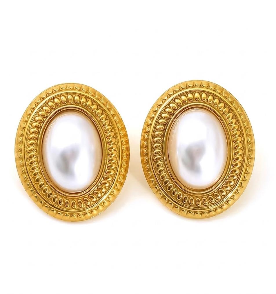 Vintage Oval Pearl Stud Earrings - 18K Gold Plated