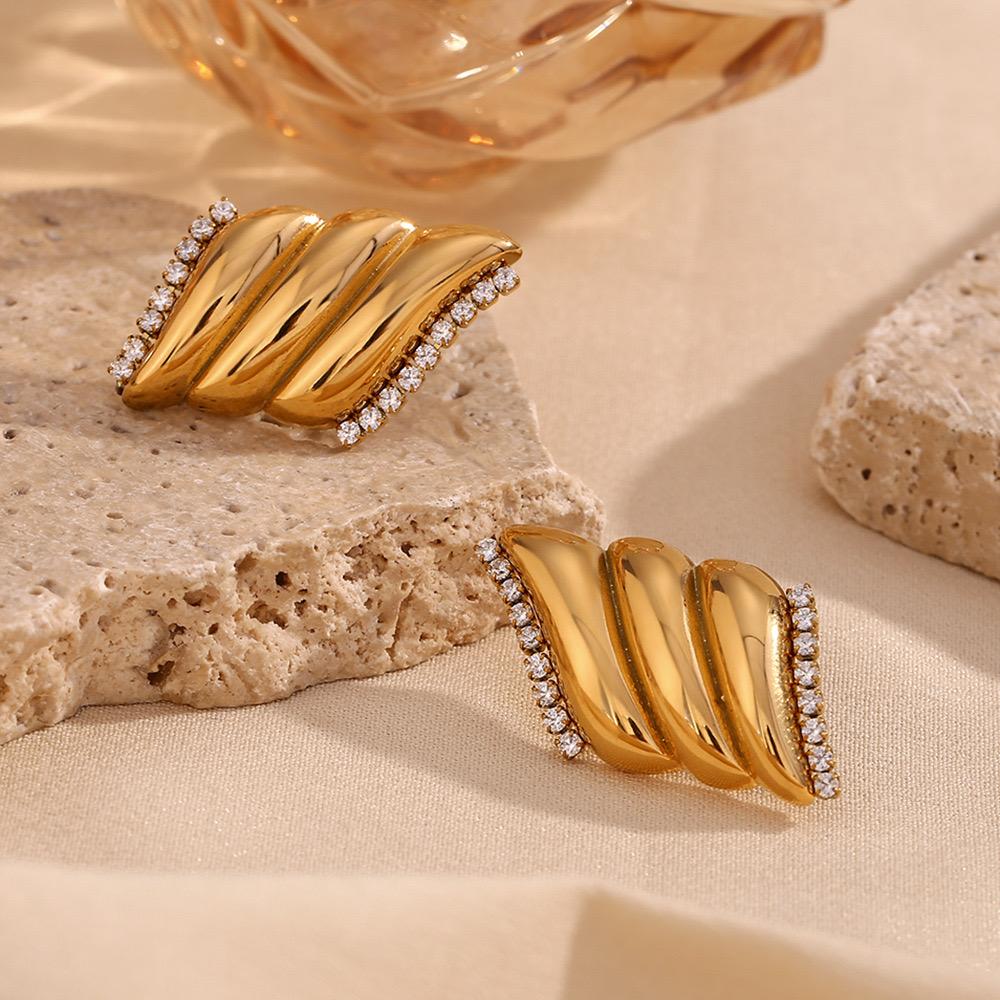 Twisted Ribbed Crystal Edge Stud Earrings - Lifestyle